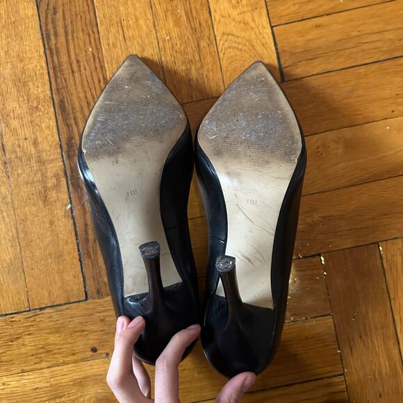 Guess Carrie Black Pump Leather Upper size 11 Well Worn - Picture 7 of 10